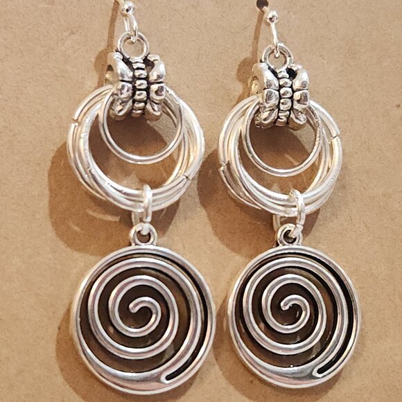 Bright Silver Chainmail Double Spiral Drop Earrings - Picture 4 of 7